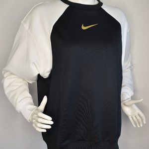 Nike Women's New Black and White Therma Sweater